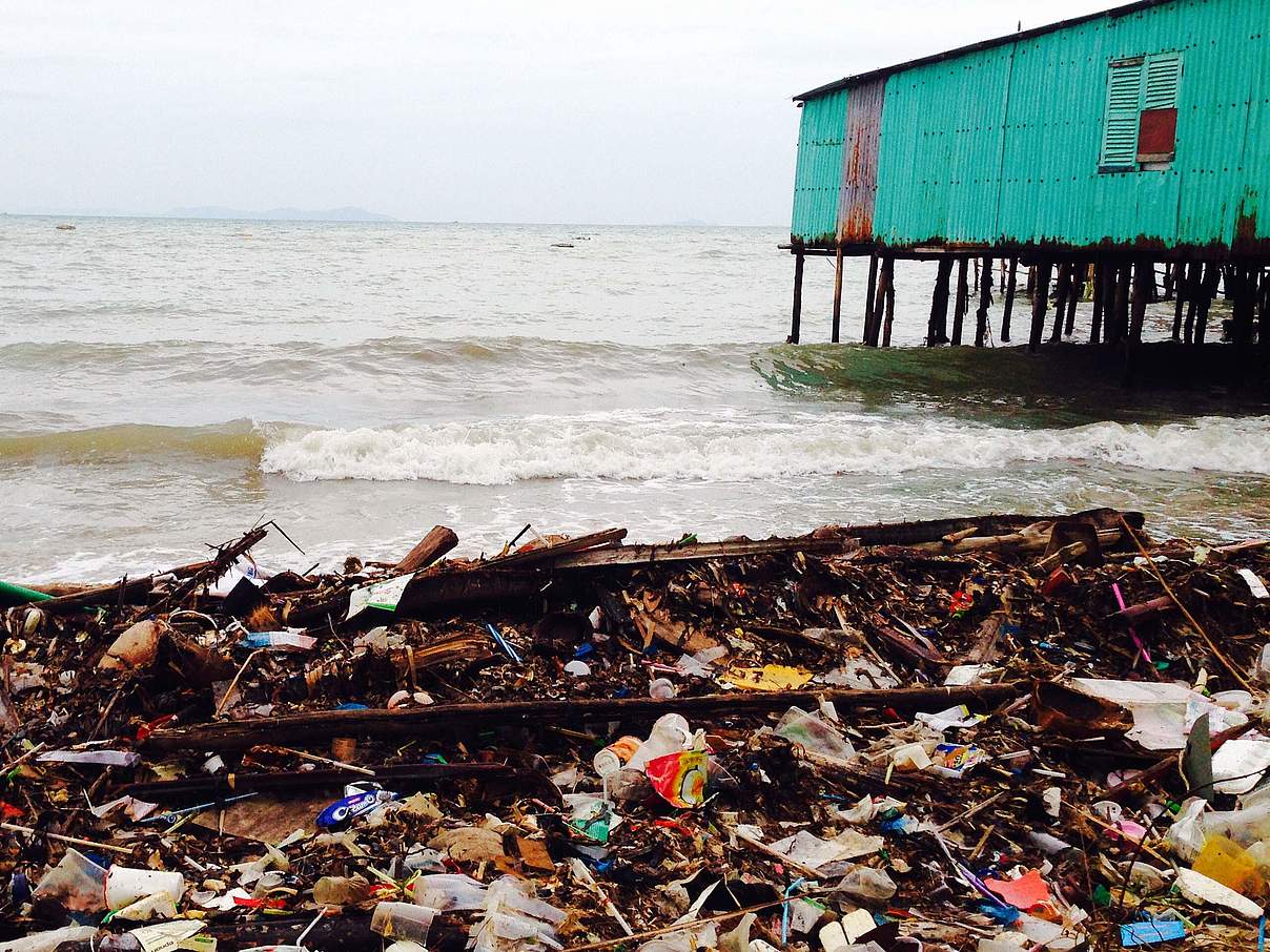 Plastikmüll auf Phu Quoc (Vietnam) © Heide Kerber / ISOE