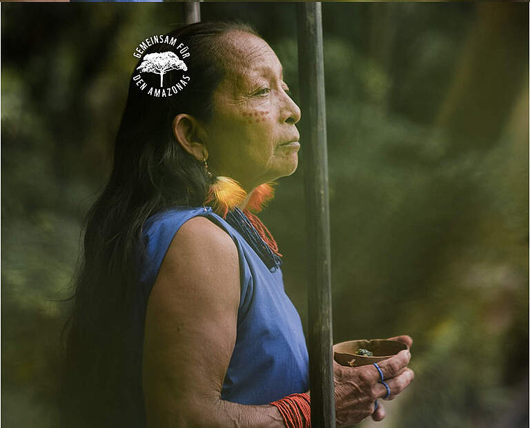 Indigene Frau im Amazonas © Joel Heim / WWF Ecuador