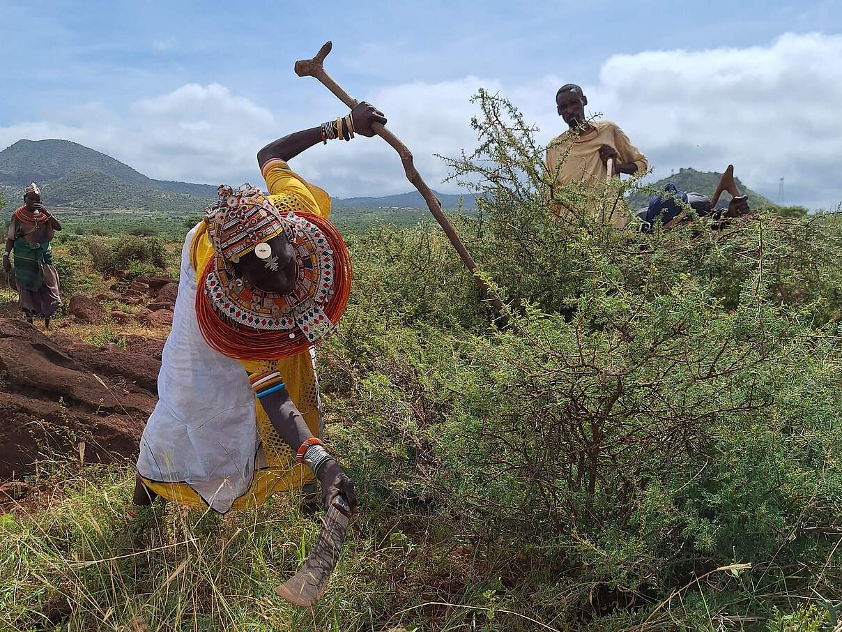 Hirten in Kenia © Nature and People as One / WWF