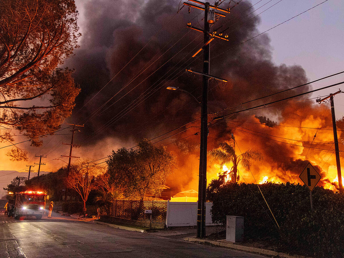 Brand in der Nähe von Los Angeles im Januar 2025 (Eaton Fire) © IMAGO / ZUMA Press Wire / Amy Katz