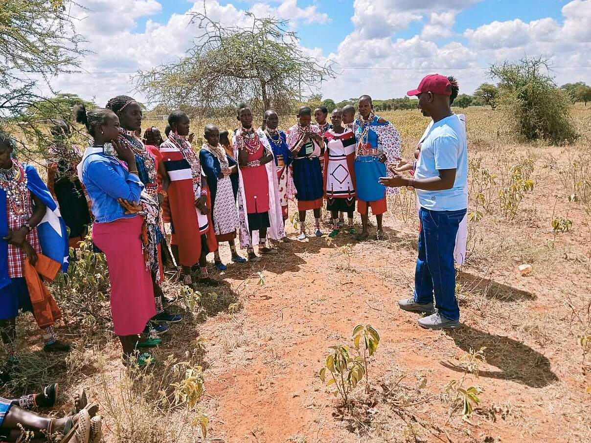 Von den Grassamenbanken profitieren alle, aber insbesondere die Frauen © WWF Kenia