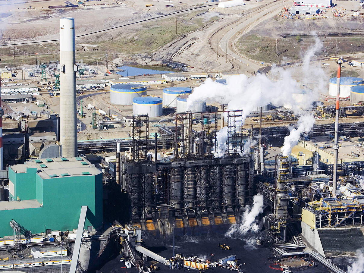 Die Teersandvorkommen in Alberta sind die weltweit größten ihrer Art, und ihre Produktion trägt am meisten zu den Treibhausgasemissionen Kanadas bei © Jiri Rezac / WWF-UK 