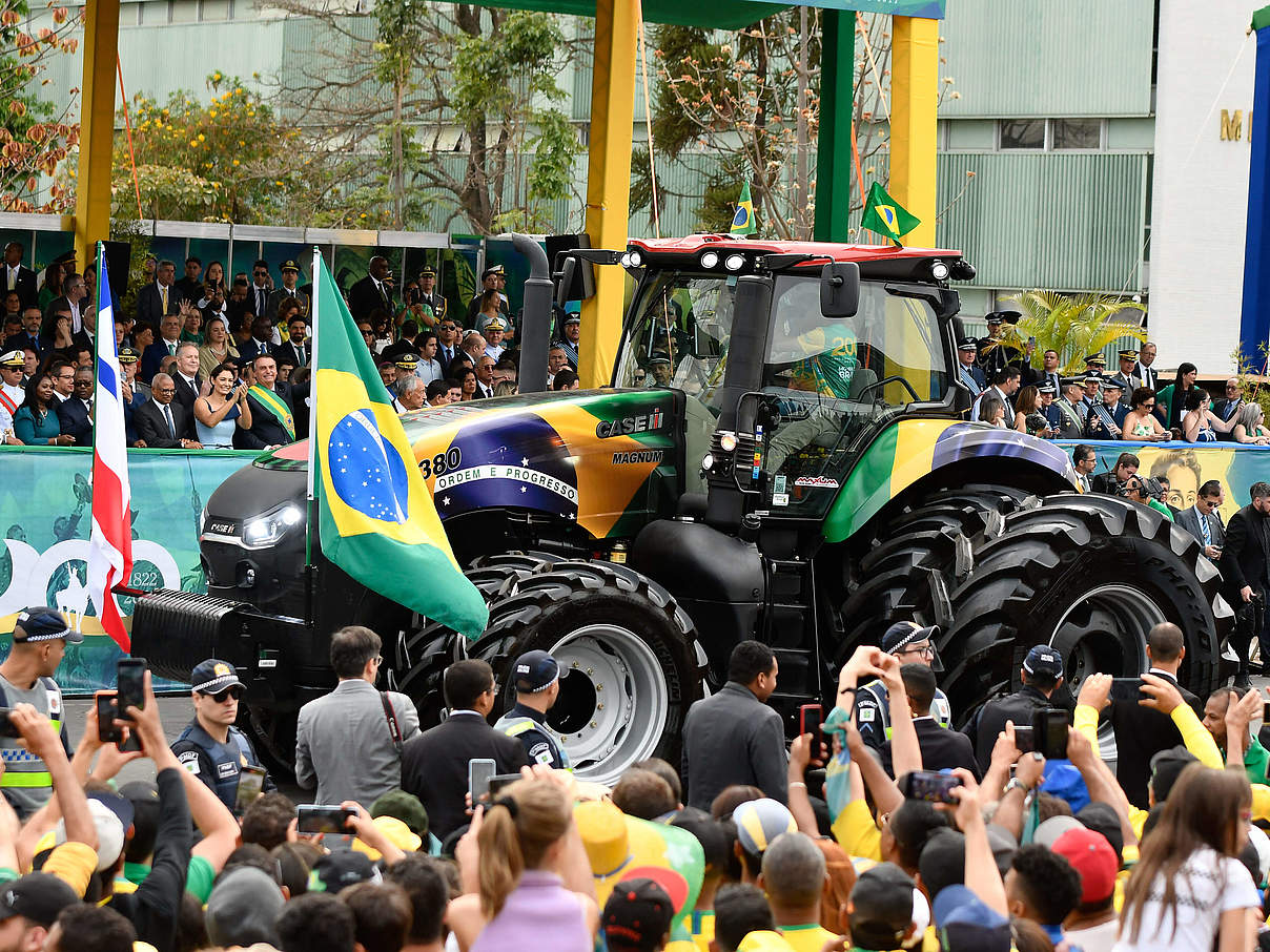 Präsident Bolsonaro auf einer Agrar-Parade am 07.09.2022 © Imago / Fotoarena / Ton Molino