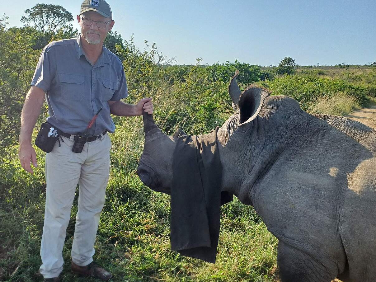 Jeff Cooke, WWF Projektleiter für das Black Rhino Range Expansion Project (BRREP) © WWF
