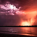 Waldbrand und Gewitter im Pantanal © WWF-Paraguay / Henry Maillet and Jeff Wong