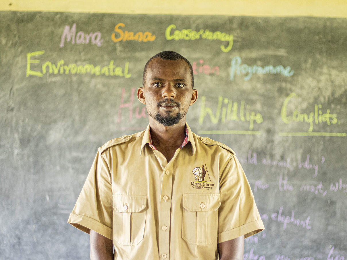 Lehrer an einer Schule in Kenia © WWF Kenia